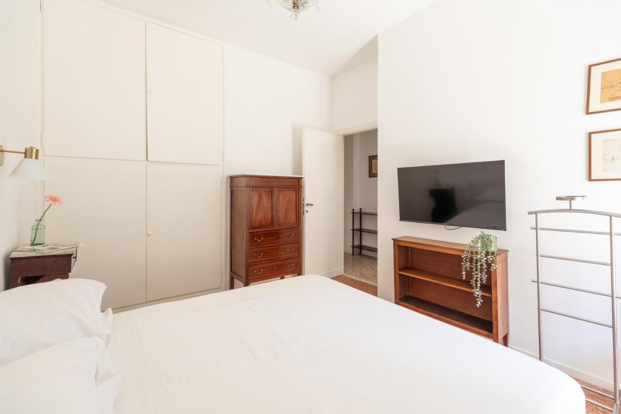 Bright And Spacious Family In Parioli Roma